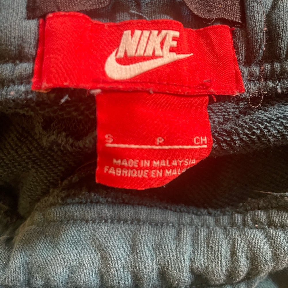 Nike Tech Trackpants - Picture 2 of 2